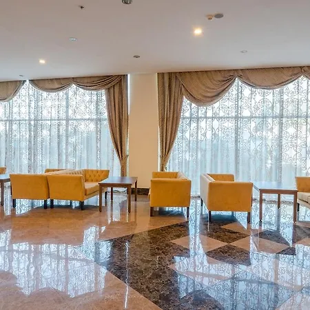 Otel Throne & 5*