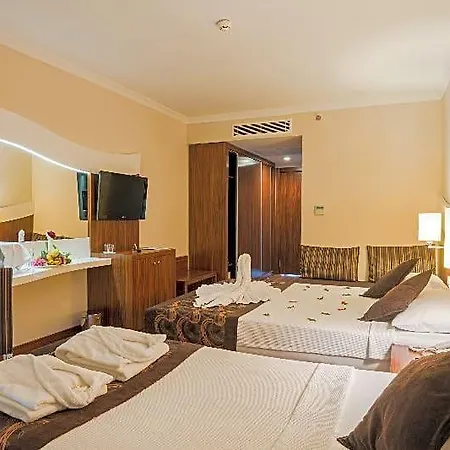 Throne & Hotel