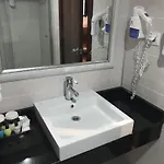Hotel Throne & Manavgat