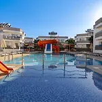 Hotel Throne & 5*