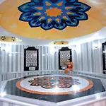 Hotel Throne & 5*
