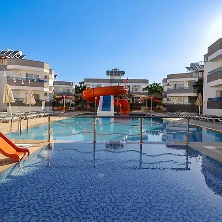 Hotel Throne & 5*